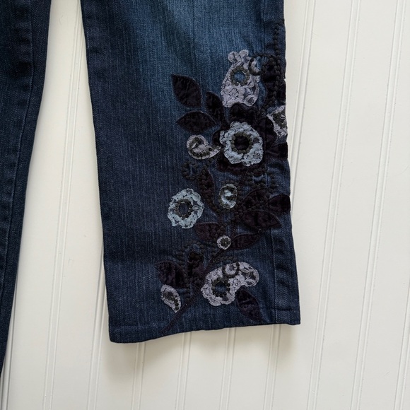 Talbots Petites Embroidered Floral Stretch Jeans Size 8P - Picture 5 of 7